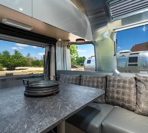 Stardust Airstream 2018 Flying Cloud