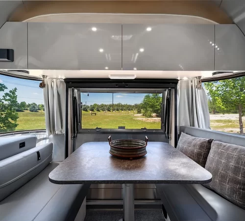 Stardust Airstream 2018 Flying Cloud